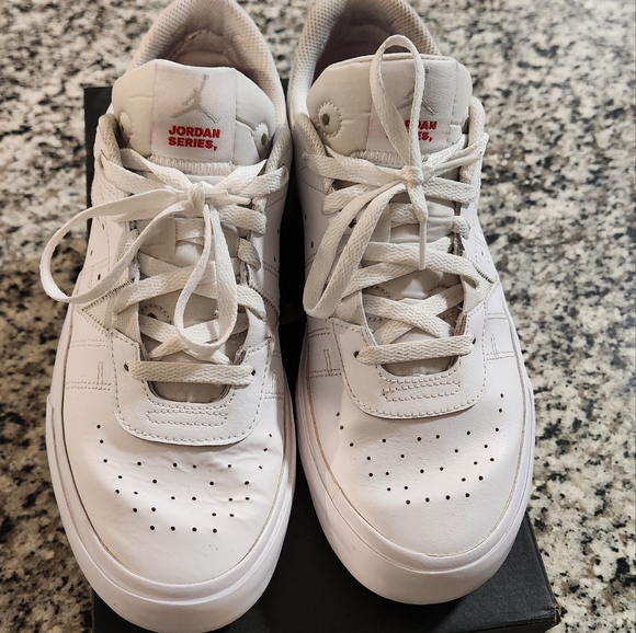 Jordan Series ES - Picture 4 of 6